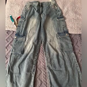 Washed blue cargo jeans